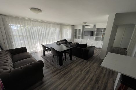 Photo of property in 1/34 Uxbridge Road, Mellons Bay, Auckland, 2014