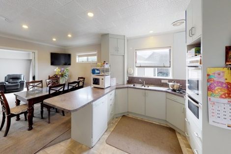 Photo of property in 9 Waterloo Crescent, Hokowhitu, Palmerston North, 4410