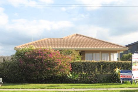 Photo of property in 380 Papamoa Beach Road, Papamoa Beach, Papamoa, 3118