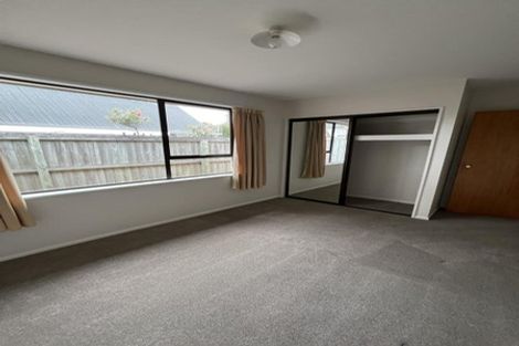 Photo of property in 1/17 Aberfoyle Place, Parklands, Christchurch, 8083