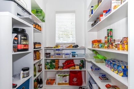 Photo of property in 43 Rhodes Street, Waimate, 7924