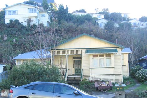 Photo of property in 35 Shakespeare Road, Bluff Hill, Napier, 4110