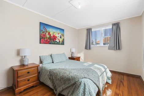 Photo of property in 38-40 Parris Street, Waitara, 4320