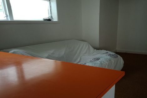 Photo of property in 53 Hawker Street, Mount Victoria, Wellington, 6011