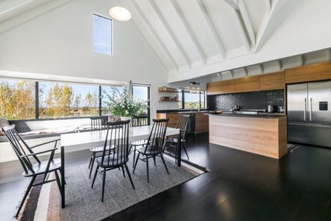 Photo of property in 158 Poraiti Road, Poraiti, Napier, 4182