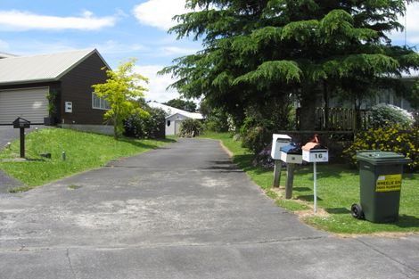 Photo of property in 16 Rheingold Place, Huapai, Kumeu, 0810