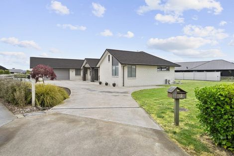 Photo of property in 51 Baxter Michael Crescent, Cambridge, 3434