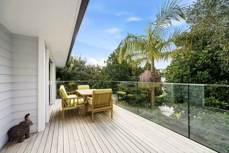 Photo of property in 11a Langana Avenue, Browns Bay, Auckland, 0630