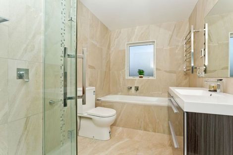 Photo of property in 61 Madison Terrace, Silverdale, 0932