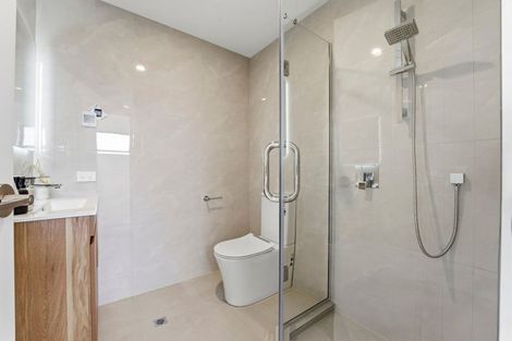 Photo of property in 2/30 Smythe Road, Henderson, Auckland, 0612