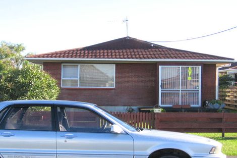 Photo of property in 1/48 Hatton Road, Orewa, 0931