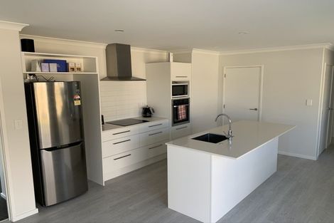 Photo of property in 18 Fearnley Grove, Pyes Pa, Tauranga, 3112