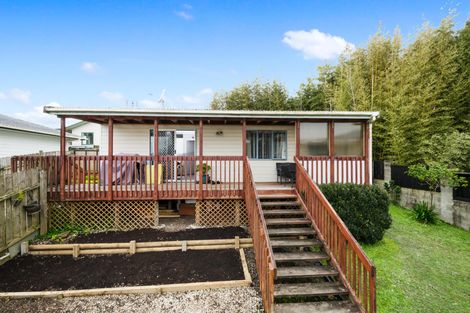 Photo of property in 6a Powell Place, Henderson, Auckland, 0610