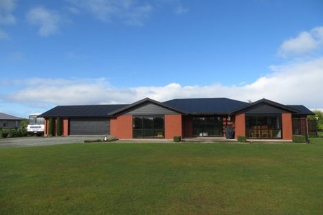 Photo of property in 111 Taiepa Road, Otatara, Invercargill, 9879