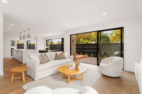 Photo of property in 17a Kirkwood Avenue, Upper Riccarton, Christchurch, 8041