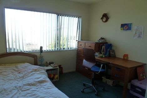 Photo of property in 43a Forrest Hill Road, Milford, Auckland, 0620