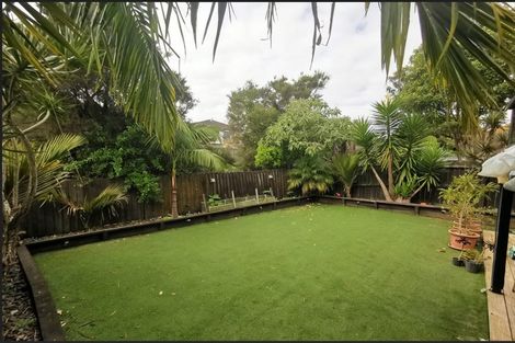 Photo of property in 2a Dapple Place, Flat Bush, Auckland, 2019