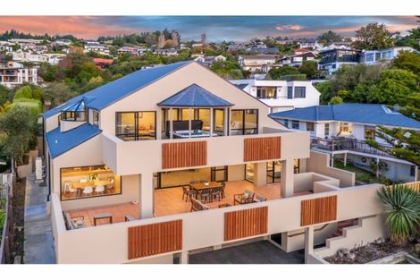 Photo of property in 30 Takahe Drive, Cashmere, Christchurch, 8022