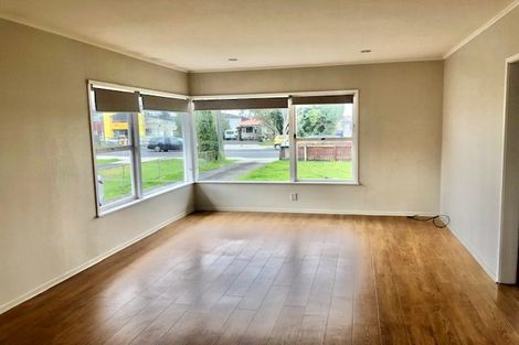 Photo of property in 1/3 Ocean View Road, Hillcrest, Auckland, 0627