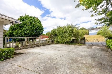 Photo of property in 98 Gallony Avenue, Massey, Auckland, 0614