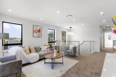 Photo of property in 9 Backridge Way, Flat Bush, Auckland, 2019