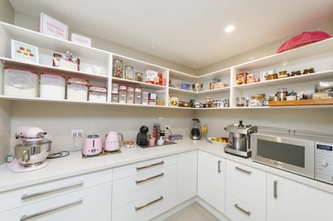 Photo of property in 3 Newmarket Lane, Awapuni, Palmerston North, 4412