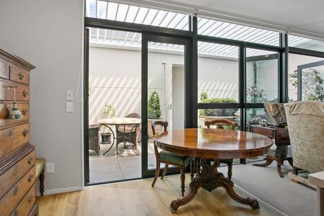 Photo of property in 204/86 Alpha Street, Cambridge, 3434