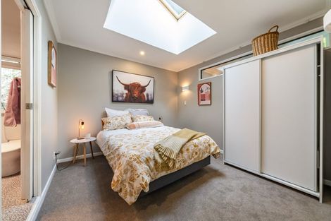 Photo of property in 62a Chatsworth Road, Silverstream, Upper Hutt, 5019