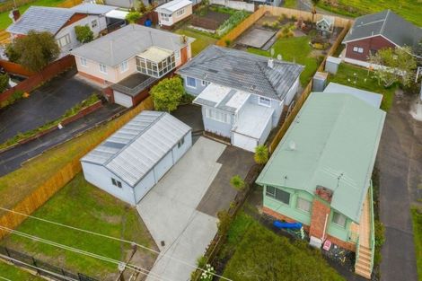 Photo of property in 238 Henderson Valley Road, Henderson, Auckland, 0612