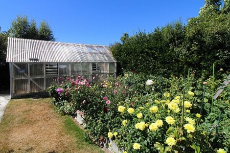 Photo of property in 30 Charles Street, Carterton, 5713