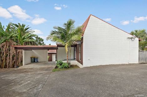 Photo of property in 1/801 Beach Road, Browns Bay, Auckland, 0630