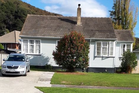 Photo of property in 26 Prouse Crescent, Naenae, Lower Hutt, 5011