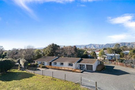 Photo of property in 1 Graham Street, Shannon, 4821