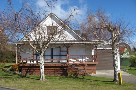 Photo of property in 62 Kinloch Road, Kinloch, Taupo, 3377
