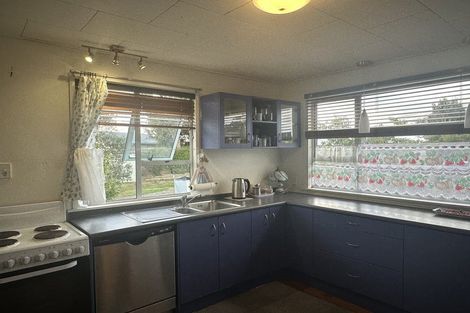 Photo of property in 74 Parris Street, Waitara, 4320