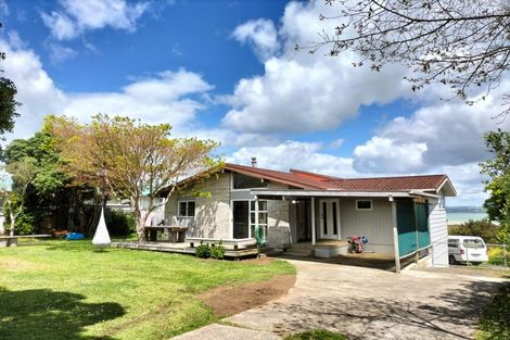 Photo of property in 2 Edge Street, Onerahi, Whangarei, 0110