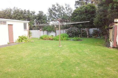 Photo of property in 16 Rangitake Drive, Spotswood, New Plymouth, 4310