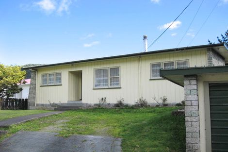 Photo of property in 58 Peel Place, Wainuiomata, Lower Hutt, 5014