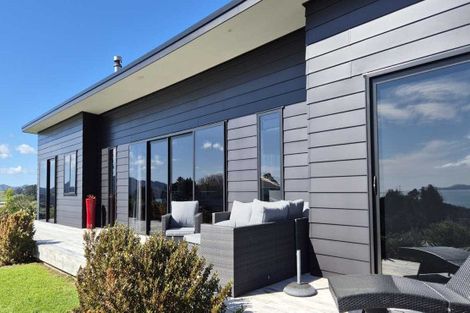 Photo of property in 330 Cable Bay Block Road, Cable Bay, 0420