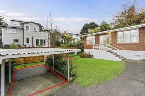 Photo of property in 1/26 Rewi Street, Torbay, Auckland, 0630