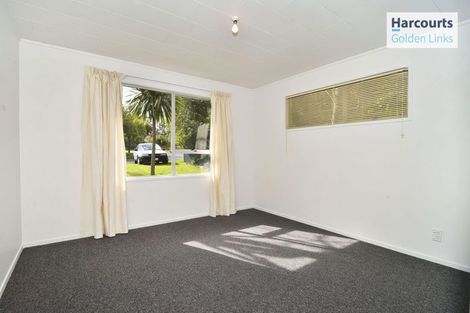 Photo of property in 3 Ballial Place, West Harbour, Auckland, 0618