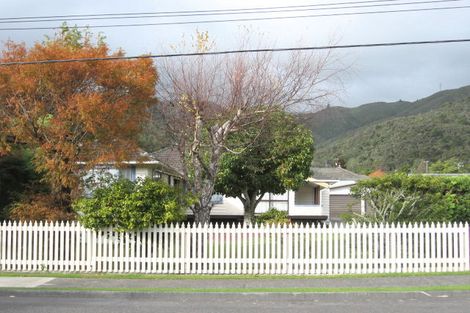 Photo of property in 4 Maru Street, Stokes Valley, Lower Hutt, 5019