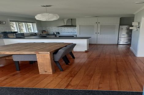 Photo of property in 3 Kashmir Avenue, Clouston Park, Upper Hutt, 5018