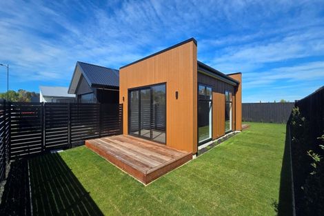 Photo of property in 10 Inch Crescent, Rangiora, 7400