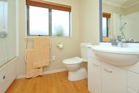 Photo of property in 43 Blackwood Drive, Wattle Downs, Auckland, 2103