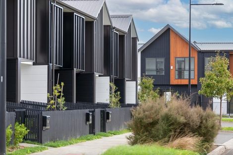 Photo of property in 4 Tuputupu Drive, Kumeu, 0810