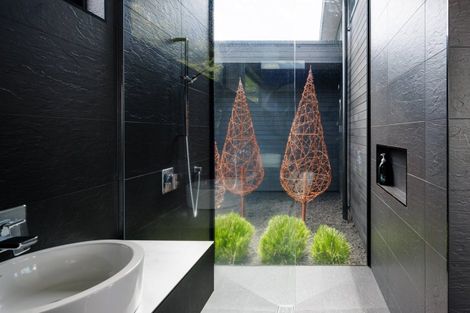 Photo of property in 92 Braid Road, St Andrews, Hamilton, 3200