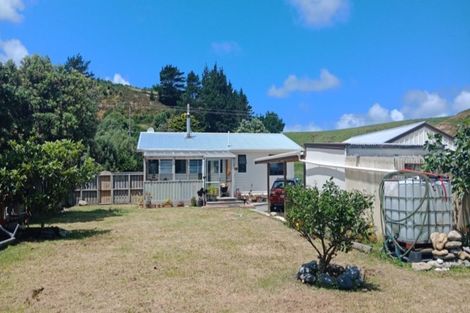 Photo of property in 93 Lake Ferry Road, Lake Ferry, Featherston, 5772