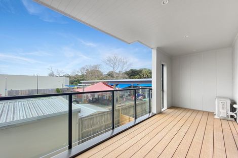 Photo of property in 14 Mina Way, Browns Bay, Auckland, 0630