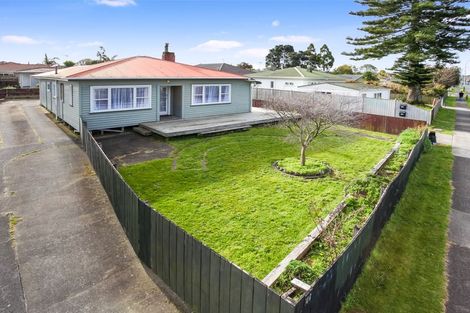 Photo of property in 144 George Street, Tuakau, 2121